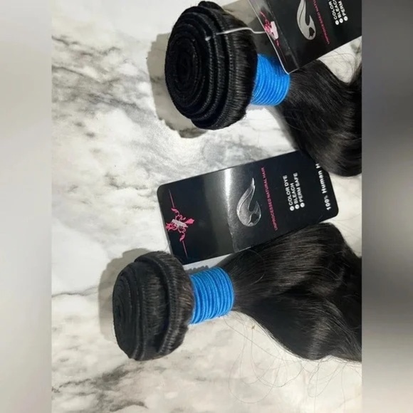 22” & 22” Brazilian Body Wave Natural Black Unprocessed 100% Human hair - Picture 5 of 6